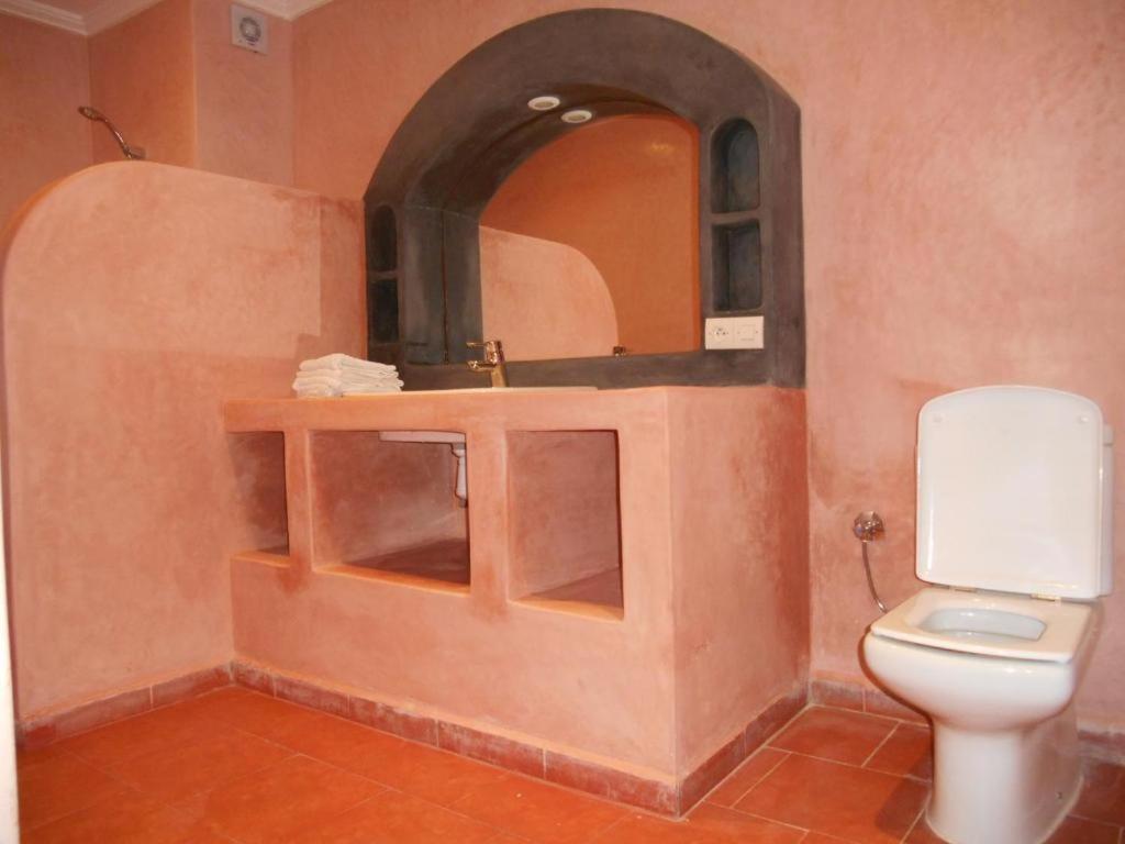 Hotel Click Excursions Tafraoute Taddart Exterior foto
